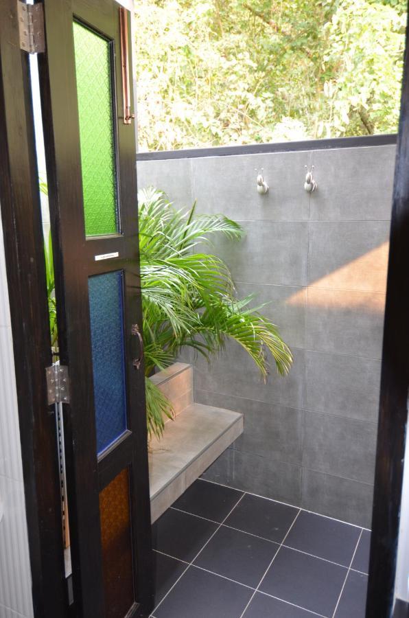 Baan Wanwaree Bed & Breakfast Kanchanaburi Luaran gambar