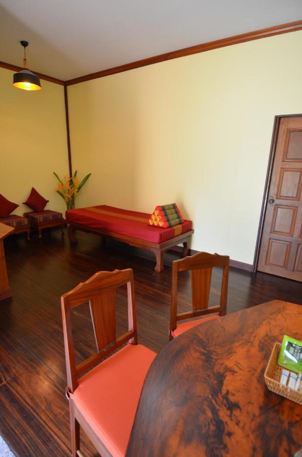Baan Wanwaree Bed & Breakfast Kanchanaburi Luaran gambar